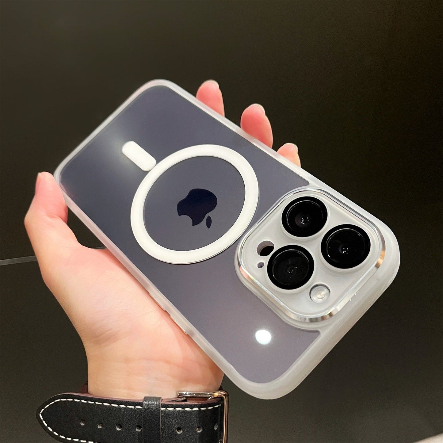 AcrySafe: Transparent Armor for Magsafe iPhone